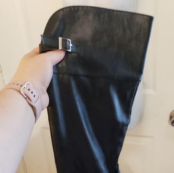 Boots - Picture 2 of 3